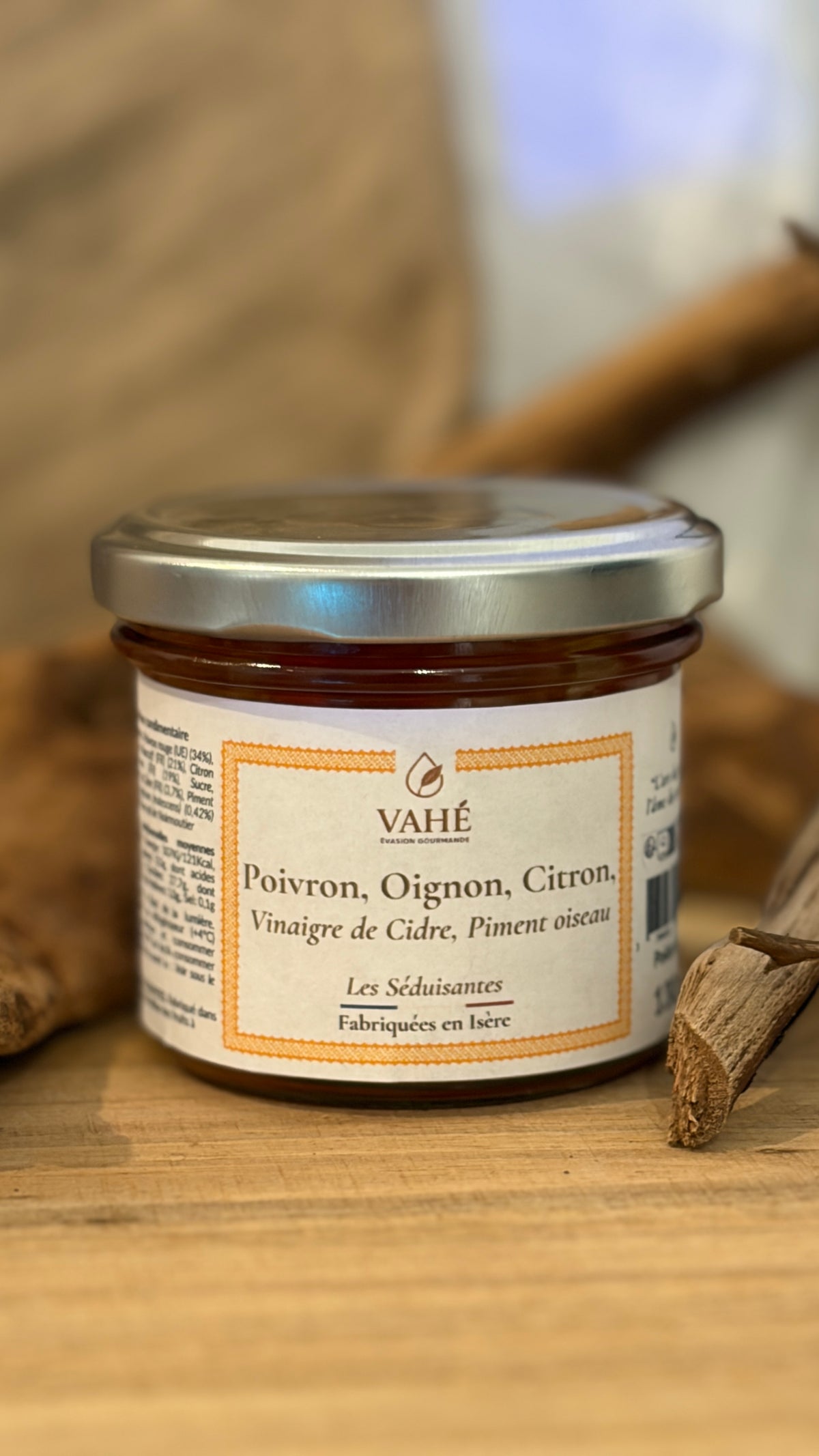 Poivron, oignon, citron, vinaigre de cidre & piment oiseau ... Un condiment aux saveurs ensoleillées et relevées