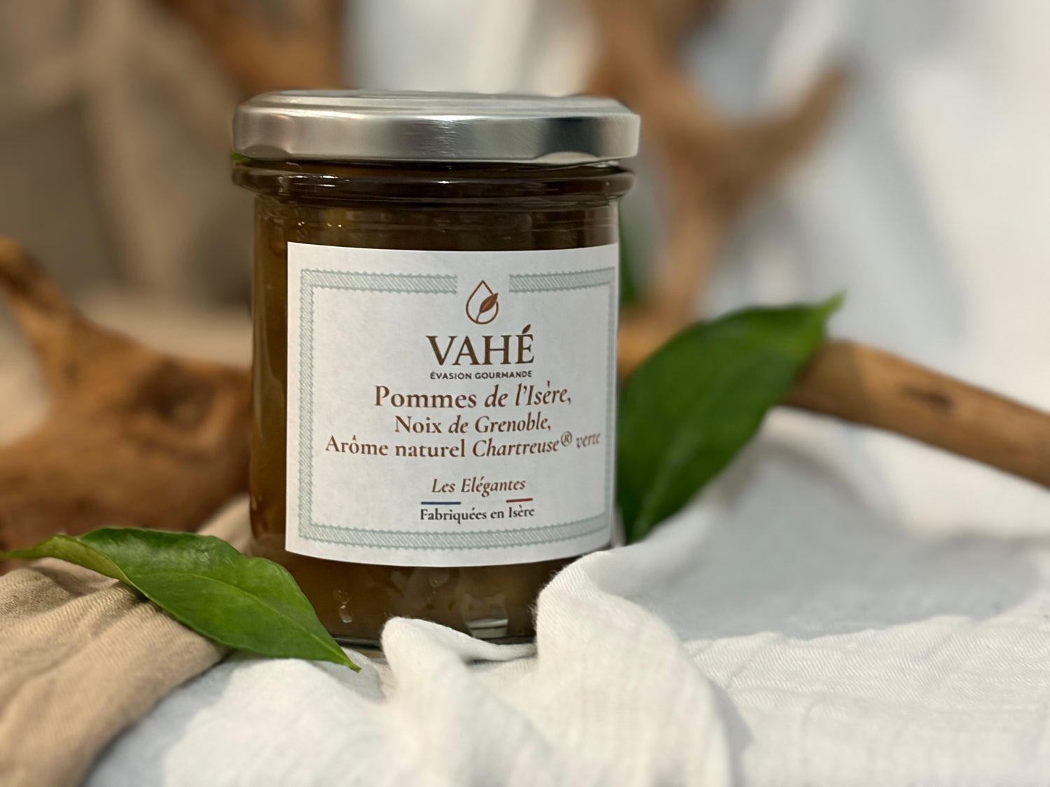 Pommes de l’Isère, noix AOP de Grenoble et arôme naturel de chartreuse ® verte